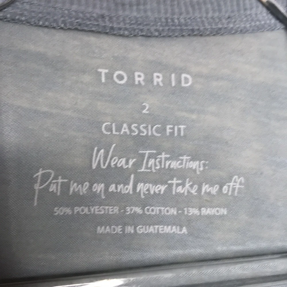 C
Torrid size 2 classic fit cotton blend burnout T-shirt blue gray 2x - Picture 5 of 7